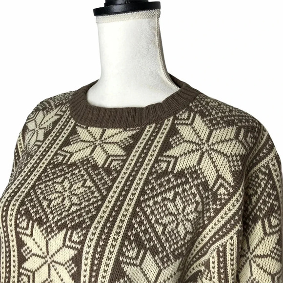 Vintage 1980s Steep Slopes Brown Cream Nordic Snowflake Ski Lodge Sweater - Picture 2 of 9